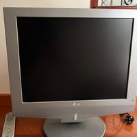 Televisore LG colore argento 15” modello 15 LC1R