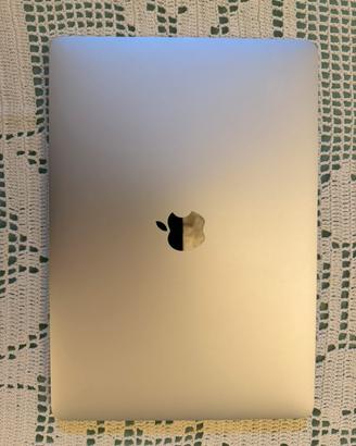 MacBook Pro 2019 13" i5, 8GB RAM, 4 Thunderbolt