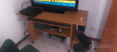 scrivania nuova per trasloco in altra casa 