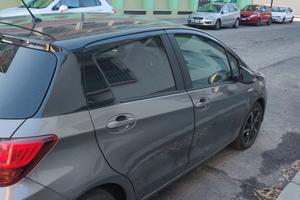Yaris Hybrid Platinum edition 33000 km in garanzia