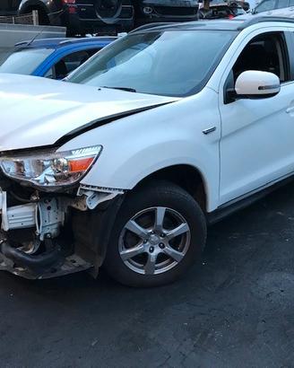 Mitsubishi asx 2015