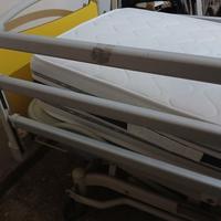Letto professionale tipo ospedaliero