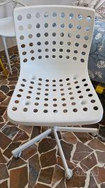 Sedia bianca da studio