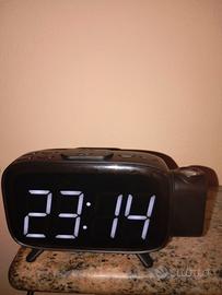 Radiosveglia con proiettore 