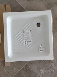 Piatto doccia 70x70 