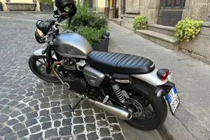 Triumph Street Twin EC1