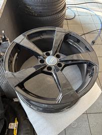 Cerchi Audi da 19 neri