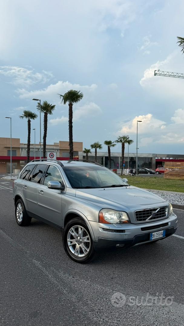 Volvo XC90 (2003-2014)