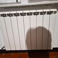 termosifoni in alluminio e  portasalviette 