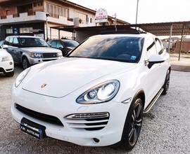 Porsche Cayenne 3.0 Diesel TETTO 2013