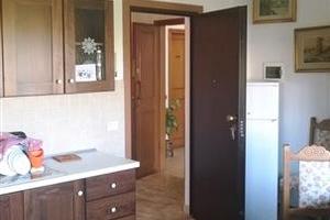 A Prato est Bilocale Semiarredato con Terrazza
