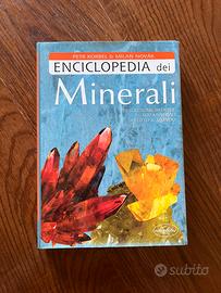 Enciclopedia dei Minerali