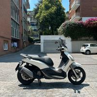 Piaggio Beverly 350 Sport Touring I.E. ABS - 2015