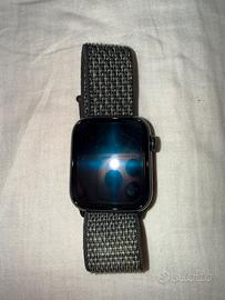 Apple Watch SE (2ª generazione) GPS 44 mm – Nero