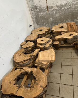 Pezzi di legno d’ulivo