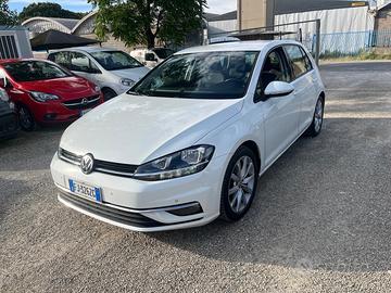 Volkswagen Golf 2.0 TDI DSG 5p. Highline BlueMotio