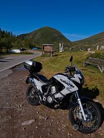 Honda transalp 700