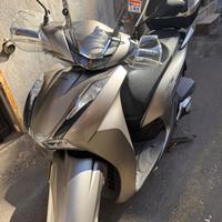 Scooter nuovo SH 350