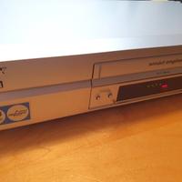 videoregistratore VHS SONY  SLV-SE640