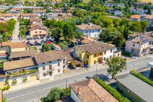 3 LOCALI A LESIGNANO DE' BAGNI