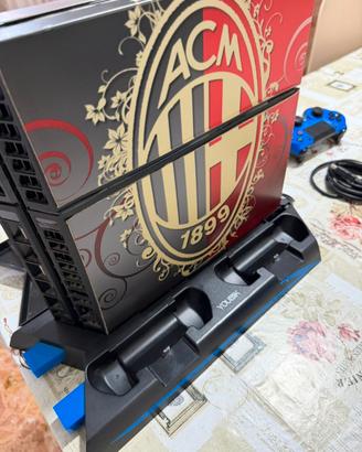 PlayStation 4 Completa di Scatolo e Accessori