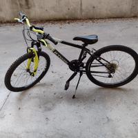 Bicicletta Rockrider500 24 pollici