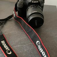 Reflex Canon EOS 2000D 18-55