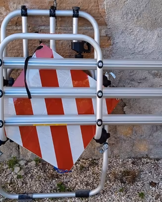 PORTABICI POSTERIORE PER 3 BICICLETTE 