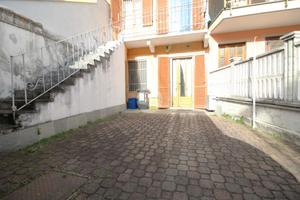 CASA SEMINDIPENDENTE A BRANDIZZO