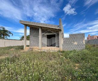 Villa da ultimare vicino al mare
