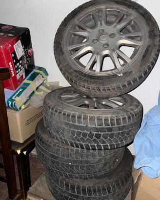 Gomme invernali + cerchi Renault  r16