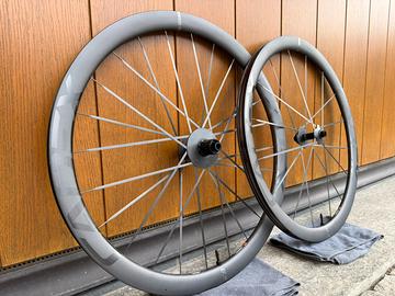 Ruote CADEX Max 40 disc tubeless