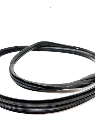 GUARNIZIONE OSSATURA PORTIERA ANTERIORE DESTRA ALF