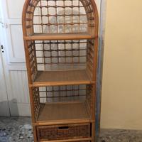 Libreria in bambù e vimini