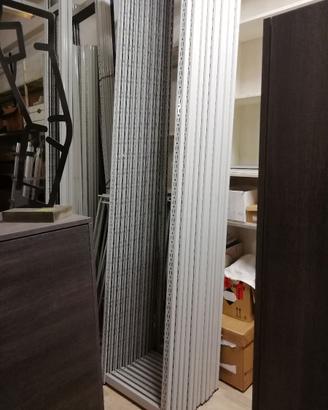 SCAFFALATURE IN METALLO E MENSOLE ARREDO NEGOZIO