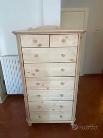 Cassettiera in legno