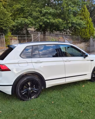 VW Tiguan 190CV 4Motion R-Line B.E. Matrix LED