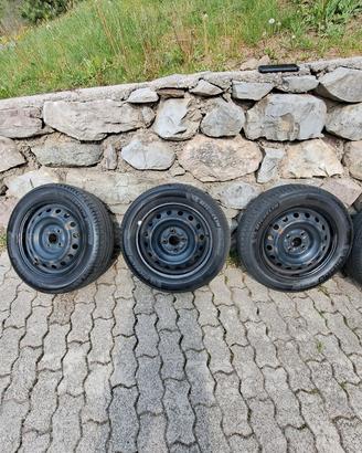 4 gomme Michelin  Primacy 4