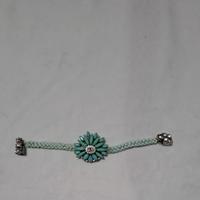 braccialetto  con  pietre 