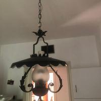 Lampadario in ferro battuto