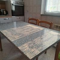 Tavolo allungabile - legno con piano effetto marmo