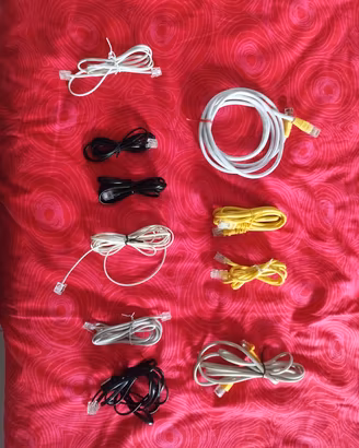 Cavi di rete telefono e ethernet (leggi)