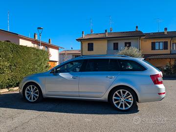 Octavia Wagon 1.6 tdi Style 110cv dsg