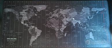 Tappeto per mouse con mappa dei fusi orari