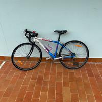 Bicicletta da corsa modello Decathlon Sport 7.1.