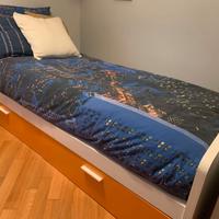 Letto singolo con cassettoni