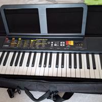PIANOLA YAMAHA PSR-F52 PER SCUOLE MEDIE