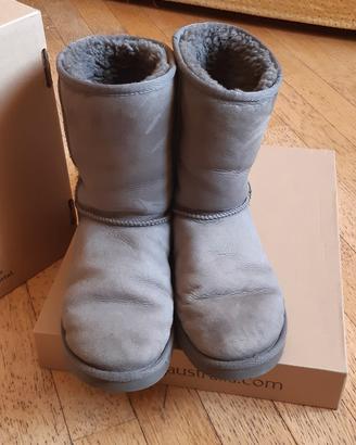 UGG CLASSIC SHORT GREY