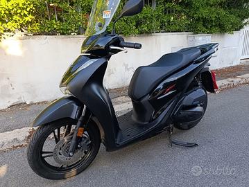 Honda sh 125 abs sport 2024 in garanzia