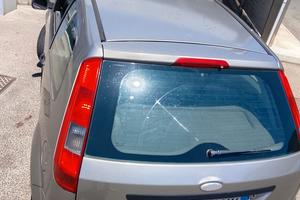Ford fiesta 2003